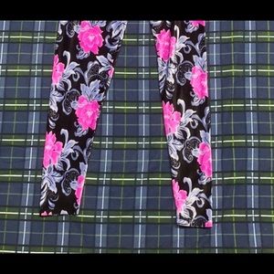 Beautiful floral leggings